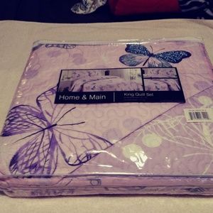 Butterfly King Quit set